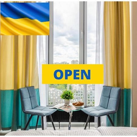 קייב New Apartment Near Railway Station 1A מראה חיצוני תמונה