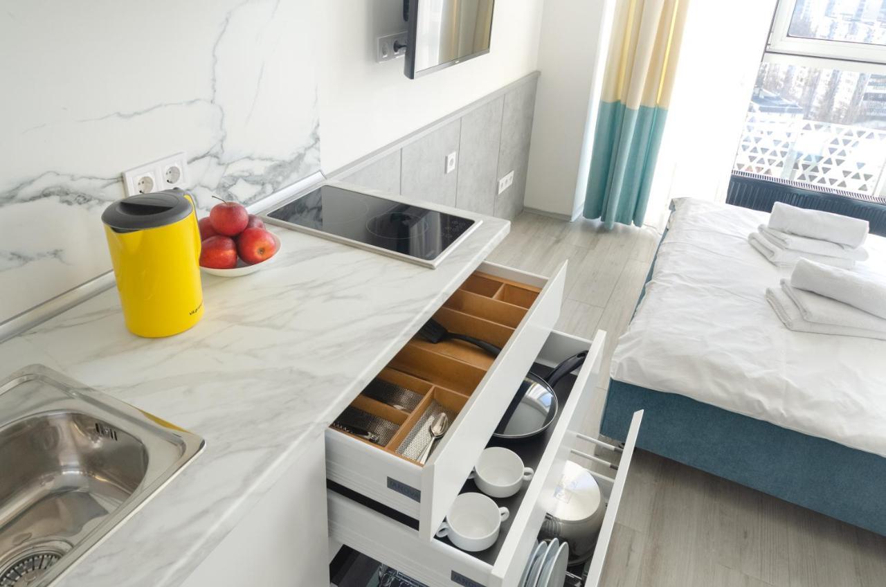 קייב New Apartment Near Railway Station 1A מראה חיצוני תמונה
